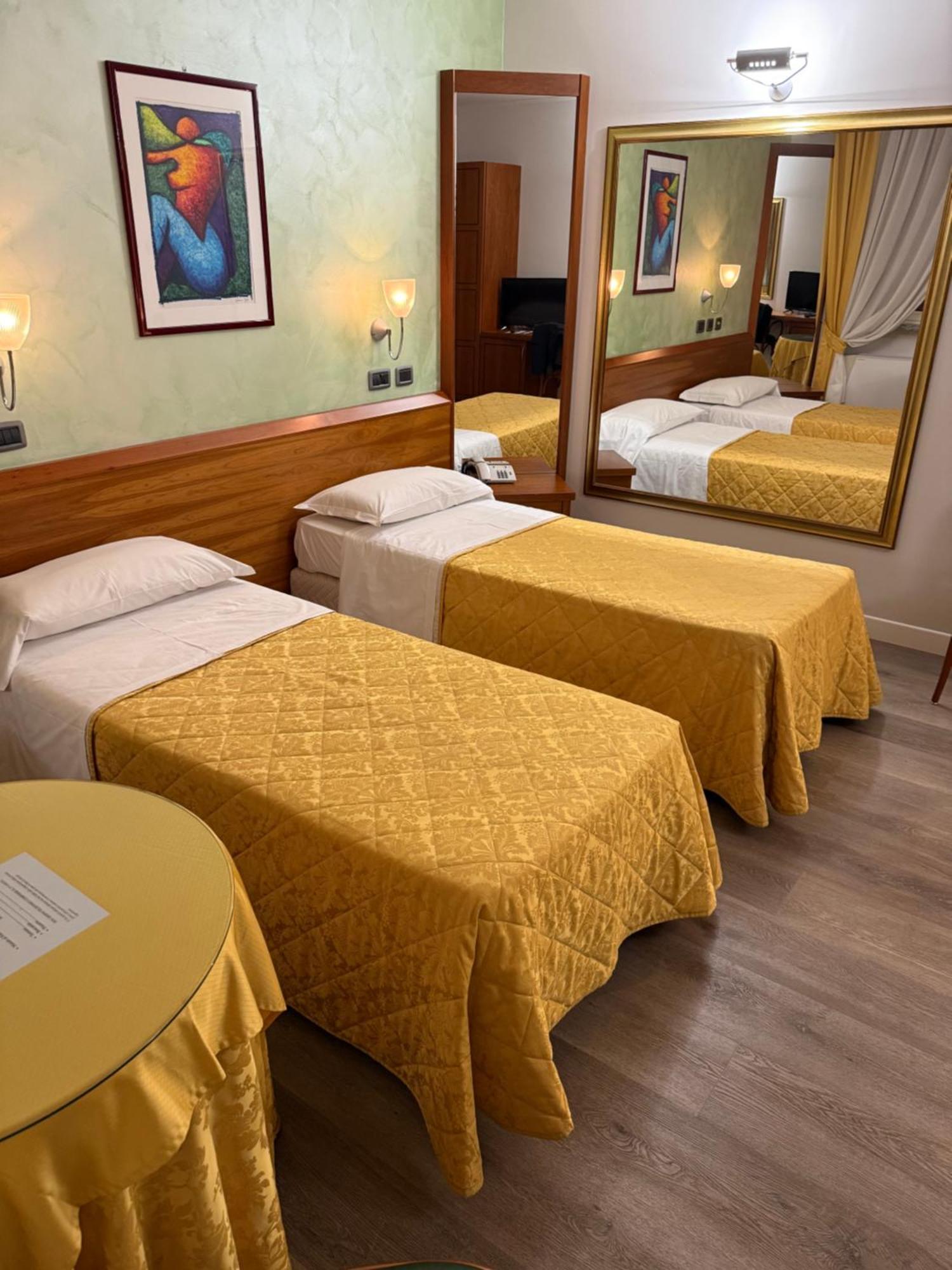 Montodine Hotel Motel Sporting מראה חיצוני תמונה