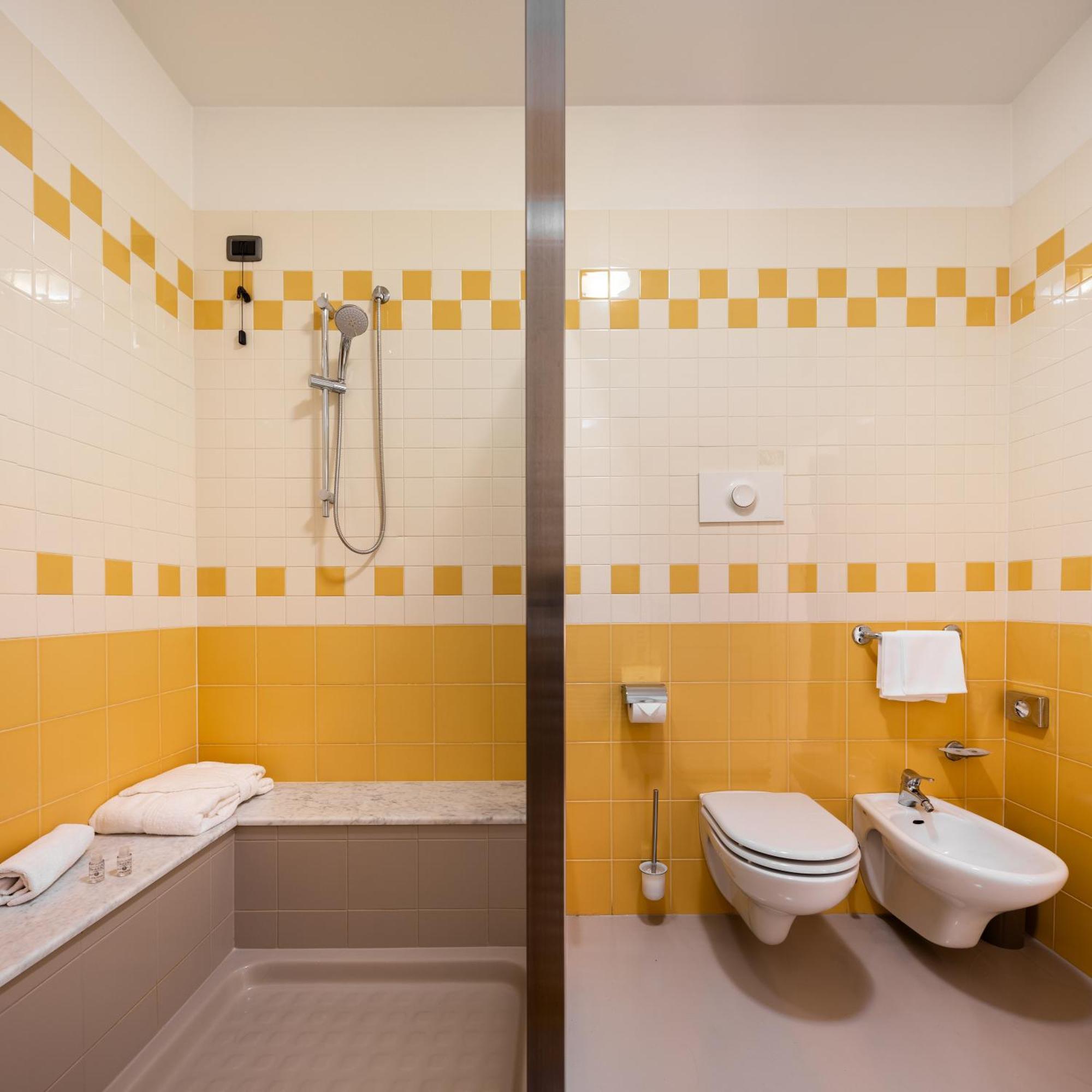 Montodine Hotel Motel Sporting מראה חיצוני תמונה