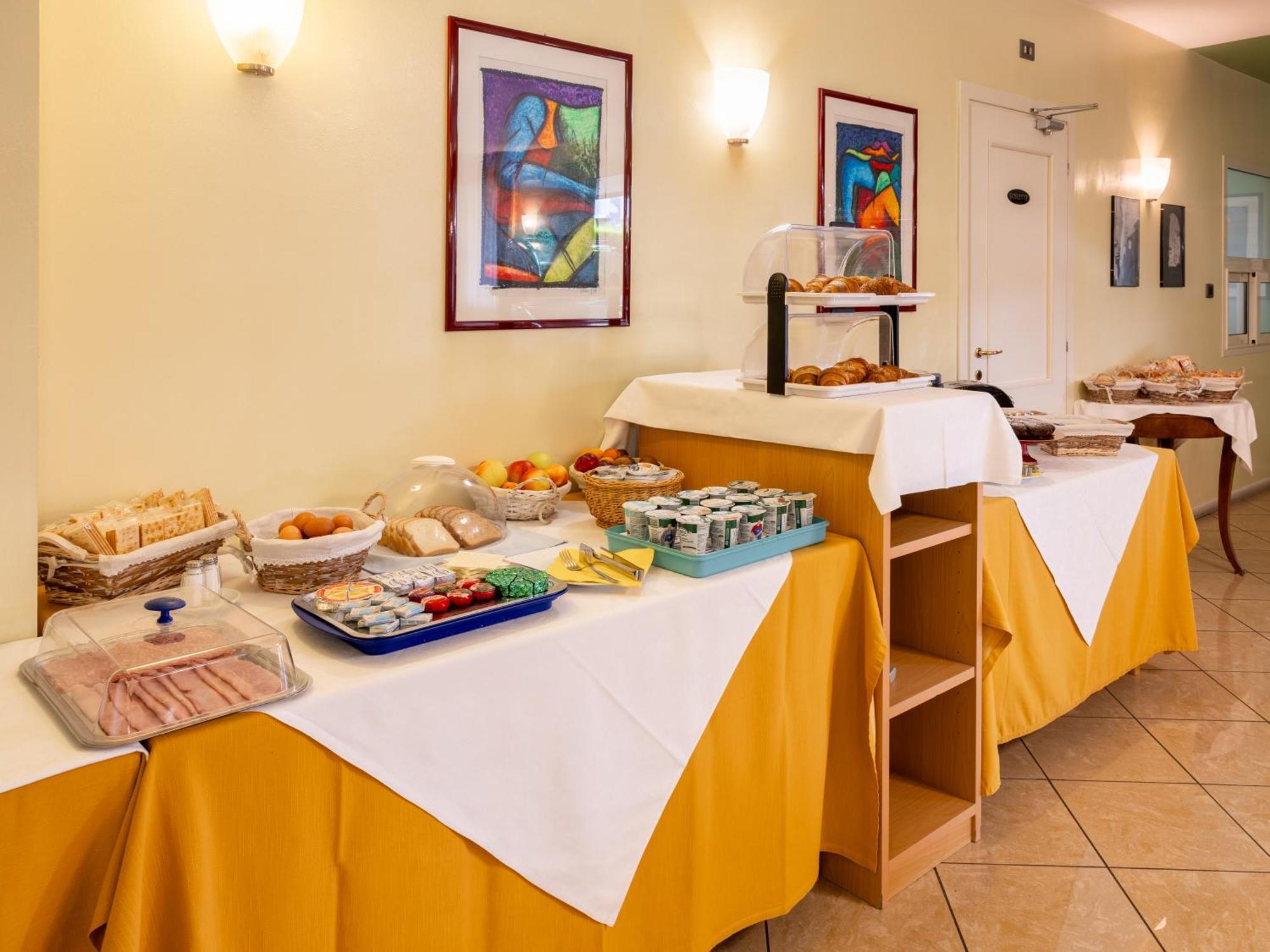 Montodine Hotel Motel Sporting מראה חיצוני תמונה