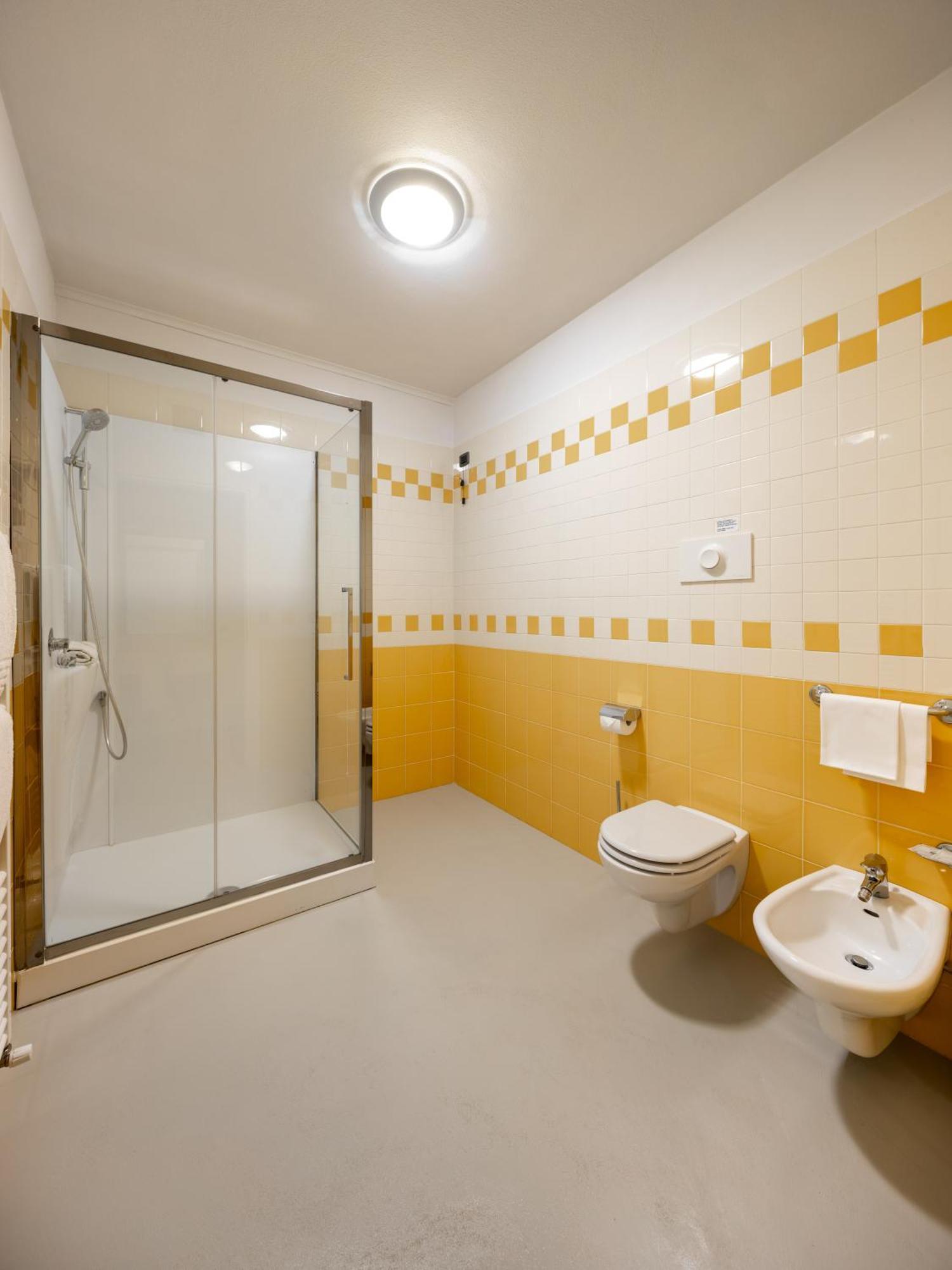 Montodine Hotel Motel Sporting מראה חיצוני תמונה