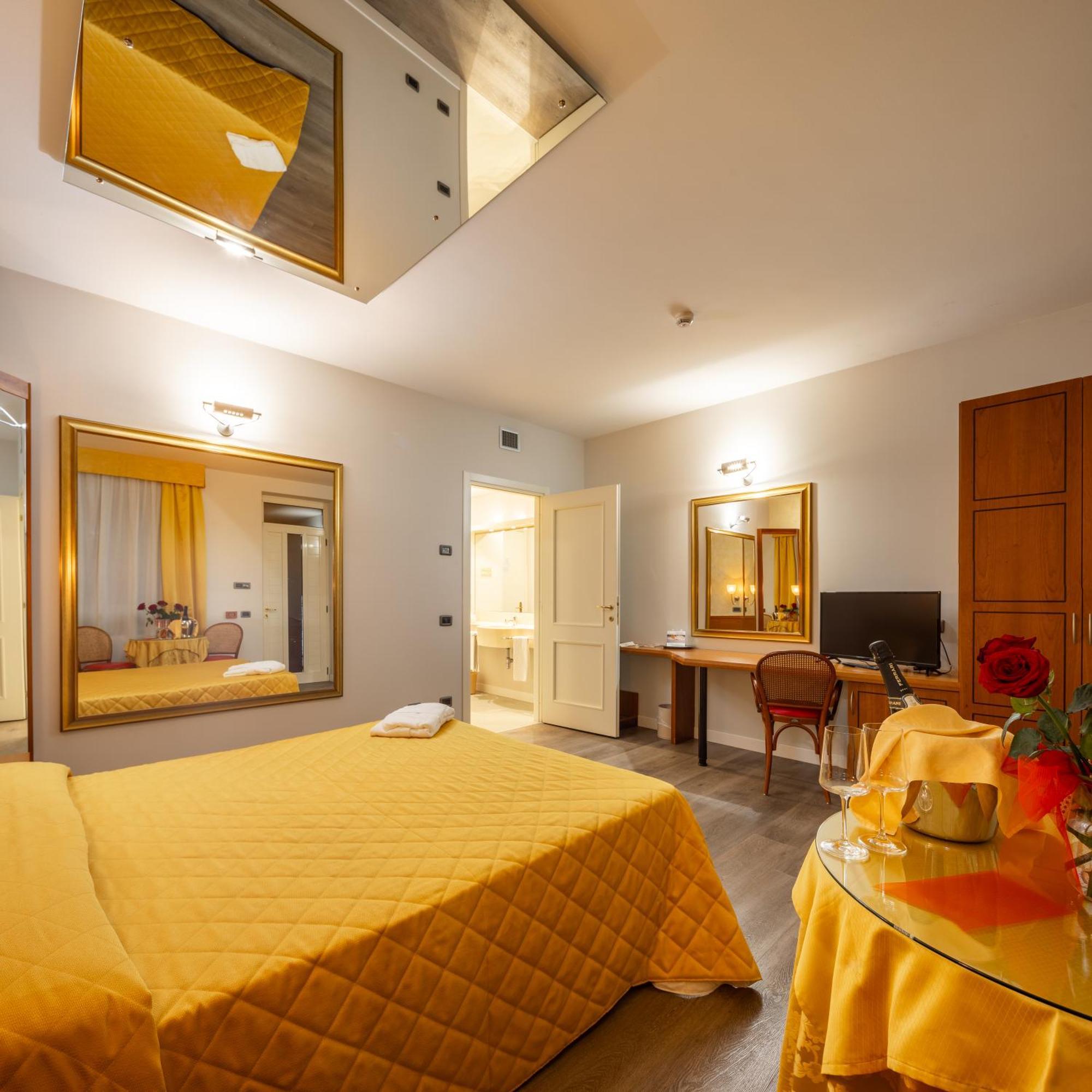 Montodine Hotel Motel Sporting מראה חיצוני תמונה