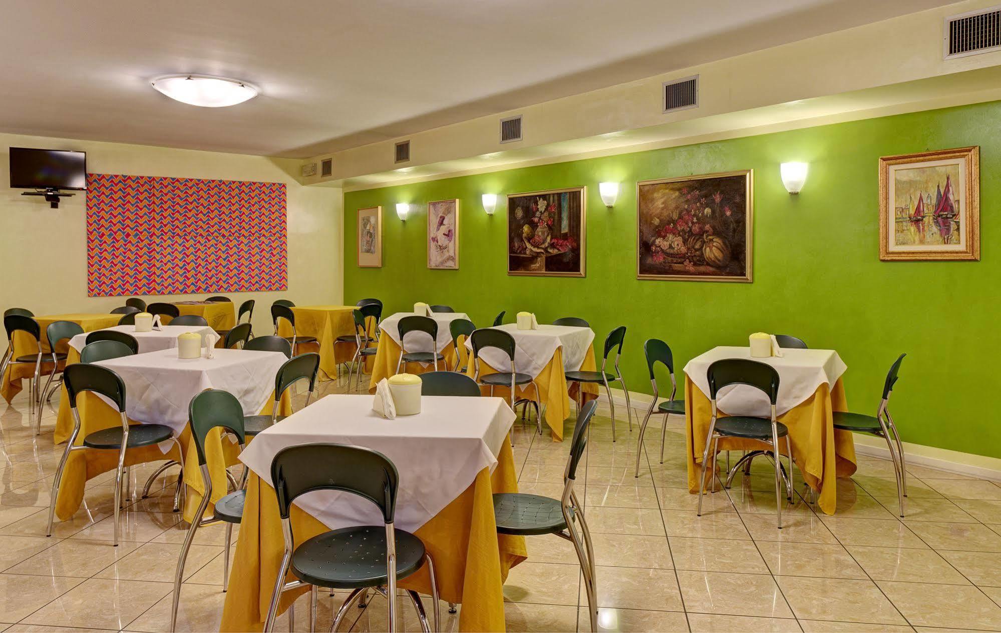 Montodine Hotel Motel Sporting מראה חיצוני תמונה